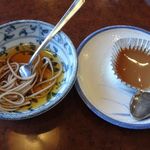 コーヒーハウス たんま - 謎の付け合わせの蕎麦とコーヒーゼリー