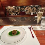 カハラ - キャビアもりもりと素敵なグラスのルイロデ