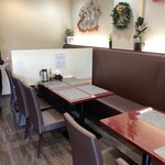 カツレツ Avanti - 清潔な店内。