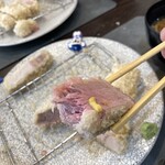 カツレツ Avanti - 辛子で食べた。やはり、塩がうまい。笑