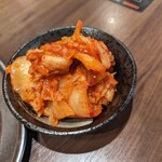 美味しい赤身と最高級ホルモン スーパーホルモン - キムチ