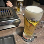 黒毛和牛焼肉 白か黒 - 