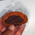 大和屋菓子舗 - 黒糖の美味しい甘みに、モチモチの生地、こし餡