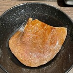 黒毛和牛焼肉 白か黒 - 