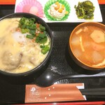 たぬ金亭　「チチブ丼中盛」1350円