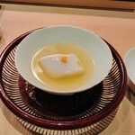 すし 良月 - 天草の虎ふぐ白子をクエの出汁で