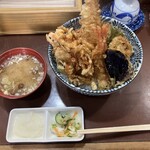 天丼の岩松 - 海鮮丼大盛り 味噌汁