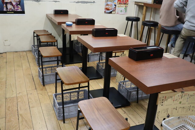 座席 : 大衆酒場2.0とぽす （【旧店名】大衆食堂2.0 とぽす） - 桜木町