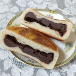 ロデル・デュ・パン - 料理写真:『チョコレートの平焼きパン　250円 (税込み270円)』