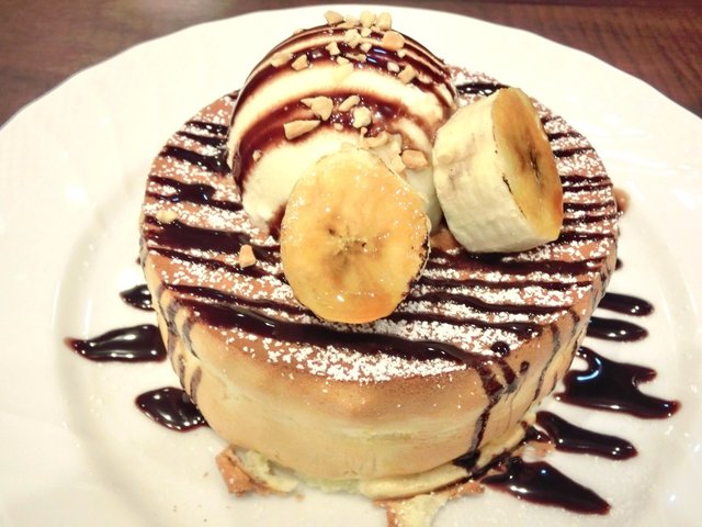 コントラストが美味しい チョコバナナのスフレパンケーキ 750円 By コネリー 星乃珈琲店 六本木店 六本木 喫茶店 食べログ コントラストが美味しい チョコバナナのスフレパンケーキ 750円 By コネリー 星乃珈琲店 六本木店 六本木 喫茶店 食べログ