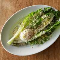 ロメインレタスのシーザーサラダ