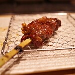 焼き鳥 茂 東桜 - 背肝
      希少部位！
