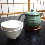 Madamu Kouran - ウーロン茶（サービス）