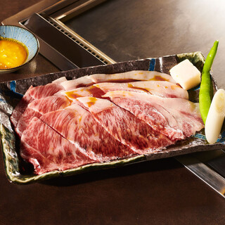 Exquisite! Grilled Japanese black beef sirloin