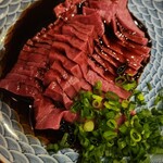 炭火焼 ゆうじ - タレがめちゃくちゃ旨い