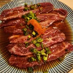 炭火焼 ゆうじ - ツラミ刺し