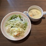 cafe CLOUD9 - セルフのサラダ＆スープ