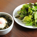 げんかや - とろろご飯と韓国のりサラダ