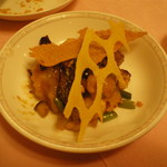 赤坂 四川飯店 - 新昌牡蠣と柿の赤唐辛子炒めの１人分です。