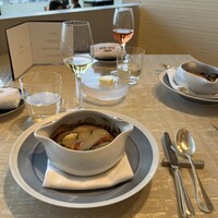 ベージュ アラン・デュカス 東京 - 