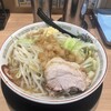 豚山 - 麺300g、ニンニク、野菜普通、アブラマシマシ