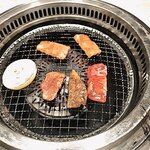 黒毛和牛 淀屋橋 牛の膳 - 焼肉