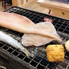 Isomaru Suisan - イカの浜焼き、シシャモと蒲鉾はお通し