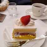 銀座ウエスト - 苺ショートケーキと珈琲