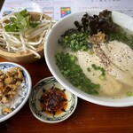 コロニアルキッチン - 