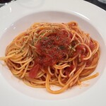 ら・ぐありじょーね - シンプルなトマトソースパスタ