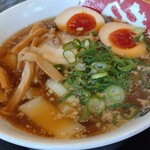 ラーメン まこと屋 - 煮玉子鶏じゃんラーメン