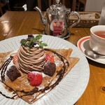 CREPERIE ALCYON TEA TABLE CAFE - 