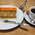 ア コテ ドゥ テ - 