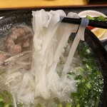 NICHINAN PHO - フォーは細くて薄くて繊細な感触で何とも言えません