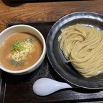 癒庵 - 完熟トマトとモッツァレラチーズつけ麺