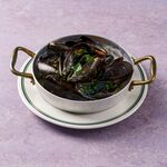 Moules Marinière - Mussels steamed in white wine -