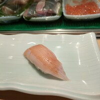 鮨処 銀座福助 サンシャイン60店 - ブリのはら身