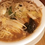 Oosaka Oushou - 横浜サンマーメン　680円　横浜ご当地麺　たっぷり野菜あんかけで寒い日は最後まで温かく食べれてホッコリします！しょう油ベース