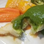 キッチン ブルー グローブ - カットすると、いきなり小骨が！？