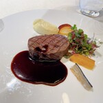 HATSUNEYA GARDEN - オーストラリア産 牛フィレ肉ロースト　有機野菜添え　赤ワインソース
