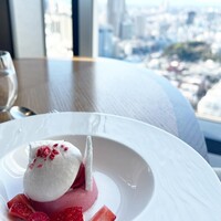 DINING & BAR TABLE 9 TOKYO - 