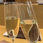 京橋 寿司 ひさ田 - スパークリングワインで乾杯