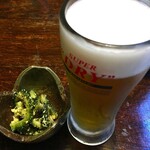 町の居酒屋　西菜 - "お通しと生ビール"