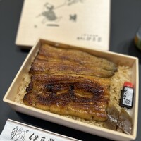 鰻割烹 伊豆栄 本店 - 