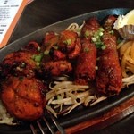 ビニタ - チキンティッカとシークカバフ