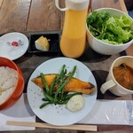 Mugishuya - ランチ サーモンソテー750円