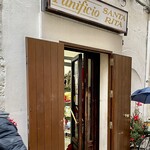 Panificio Santa Rita - なんだ8時50分に開店したじゃないですかw