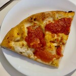 Panificio Santa Rita - 料理写真:生トマトを潰して1週間前後塩して寝かせてから使った極上フォカッチャ