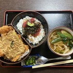 えびすや - 双子丼（1,100円）
マグロ＆カツ