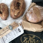 バックシュトゥーベ ツオップ - フィグ２つと栗とコーヒーのリュスティック、ビスコッティ